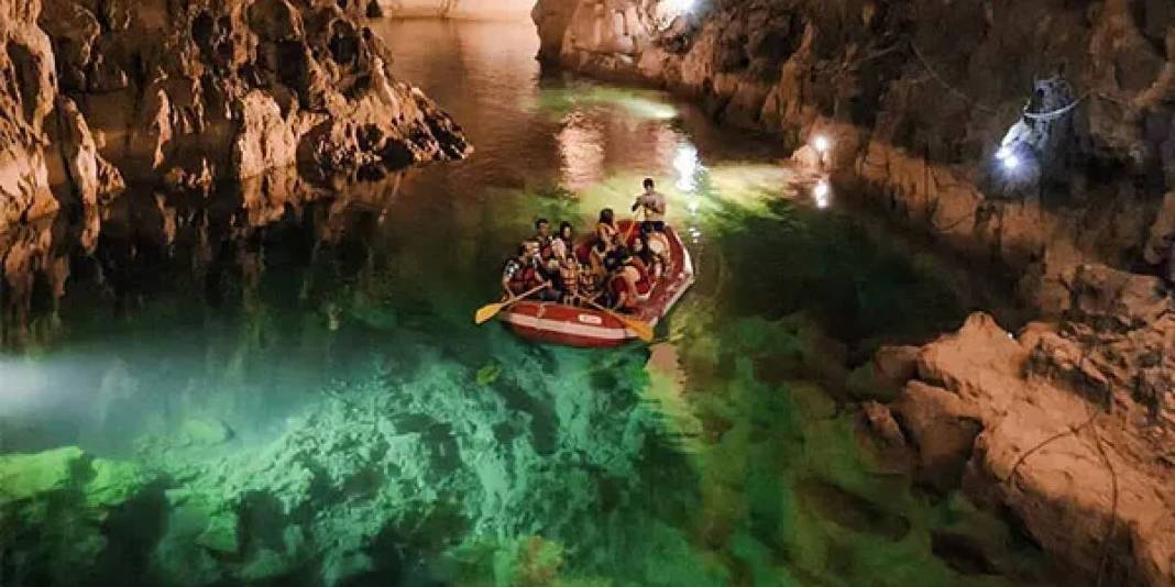 Türkiye’de daha büyüğü yok! Bir kere gören gerçekliğine inanamıyor: Gidenler övgülerle anlatıyor 5